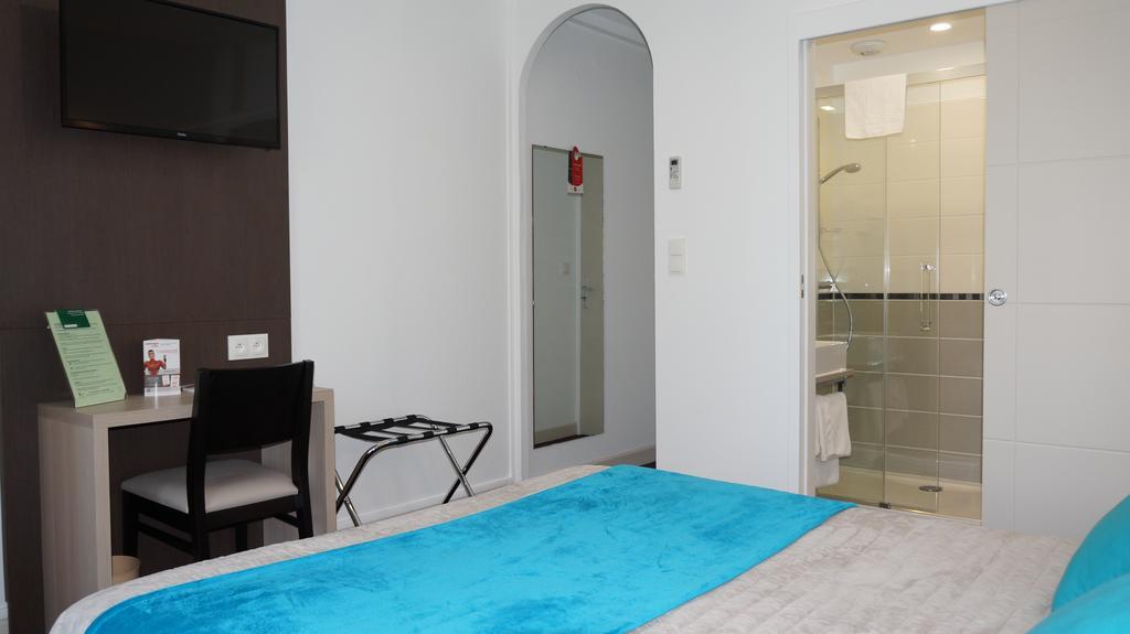 אוש Hotel Robinson מראה חיצוני תמונה