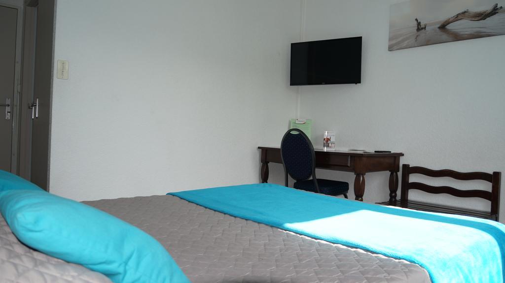 אוש Hotel Robinson מראה חיצוני תמונה