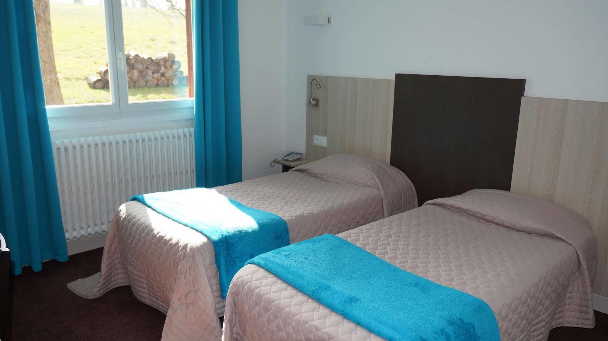 אוש Hotel Robinson מראה חיצוני תמונה