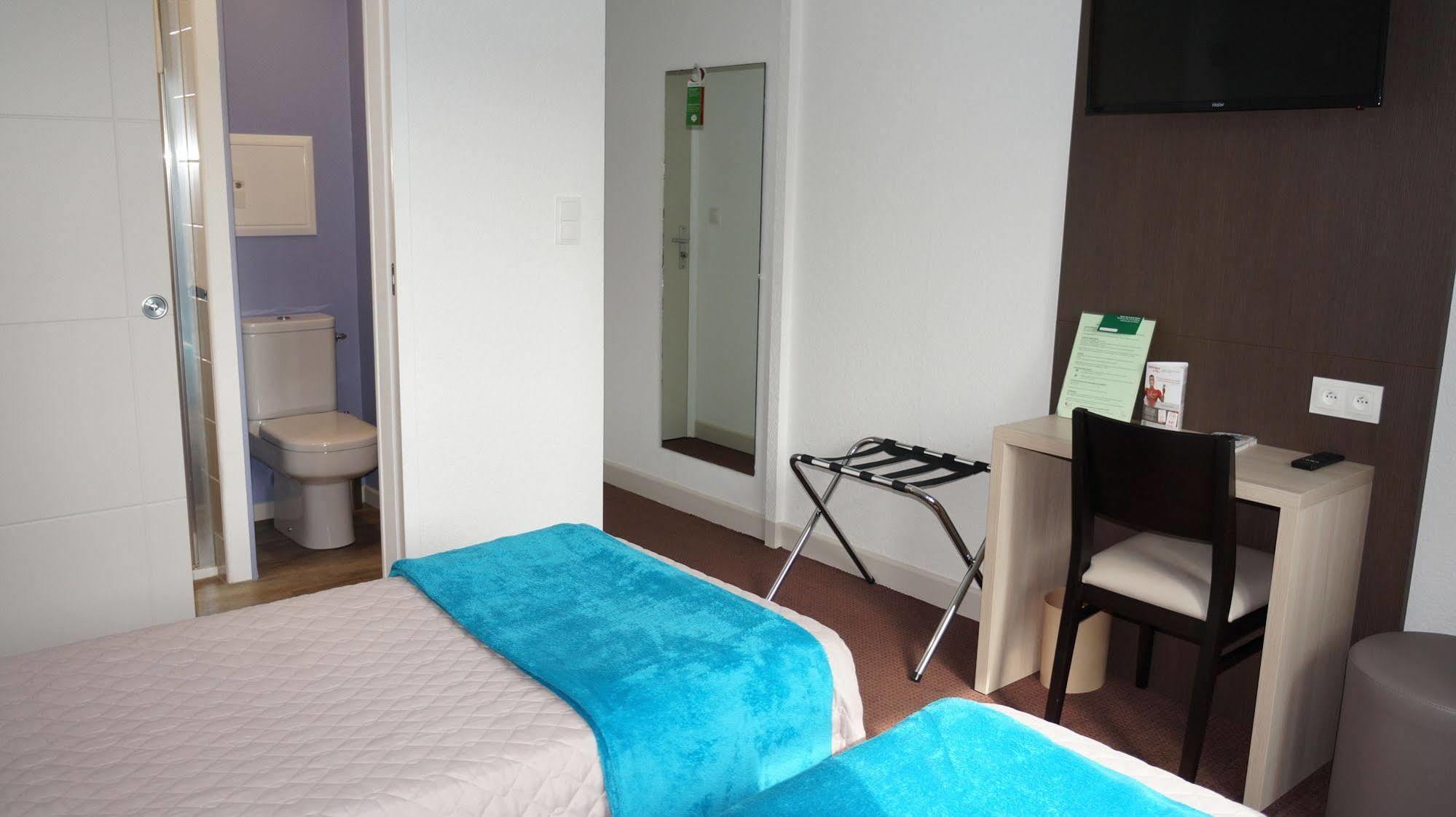 אוש Hotel Robinson מראה חיצוני תמונה